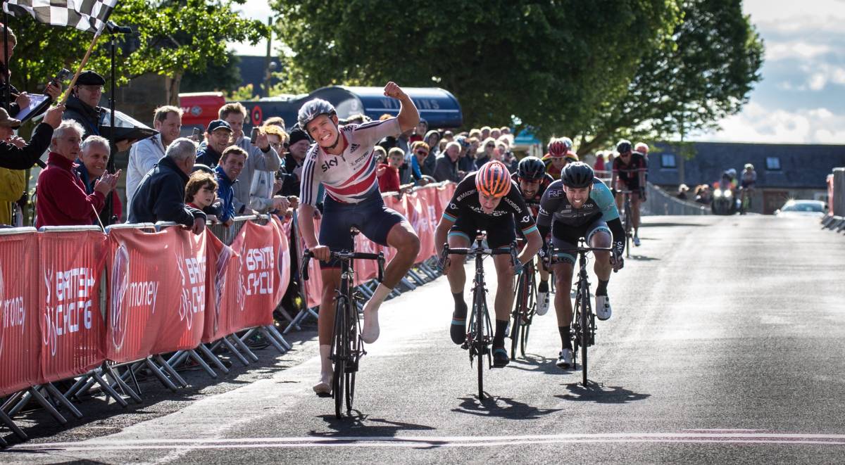 Great Britain Cycling Team s Chris Latham victorious in Beaumont