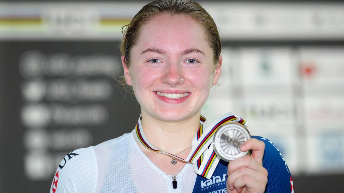 Sprint silver for Lauren Bate at the UCI Junior Track Cycling World ...