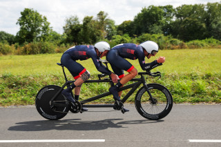 Steve Bate and Chris Latham in the Paralympic men's tandem time-trial