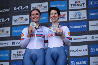 Sophie Unwin and Jenny Holl win silver in the women's tandem TT in Zurich