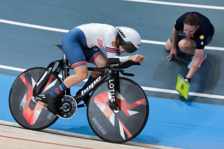 Meg Barker in the women's IP Anna Morris on the women's IP podium at the UCI 2024 Tissot Track World Championships