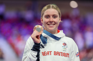 Emma Finucane podium