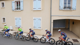 Mixed fortunes for Team GB in dramatic men&#039;s Olympic road race