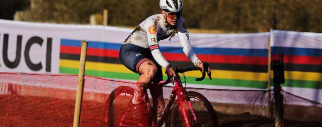 Two top 20 finishes for junior women debutants on day two of the 2025 UCI Cyclo-cross world championships